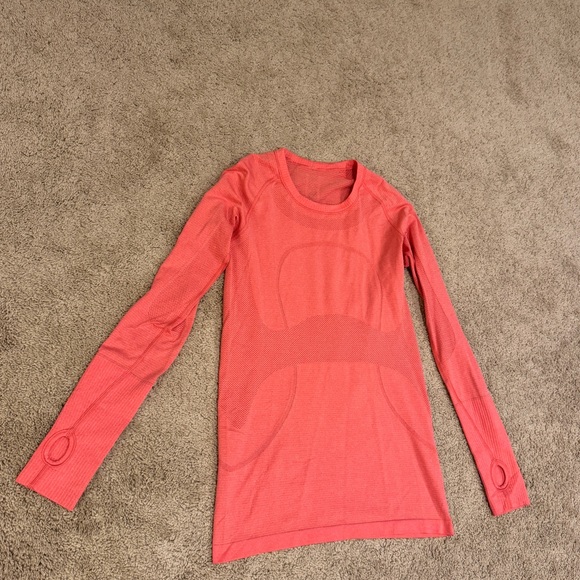 Lululemon Swiftly Tech Long Sleeve Crew - Heathered Lush Coral (Size 6) - Picture 3 of 7